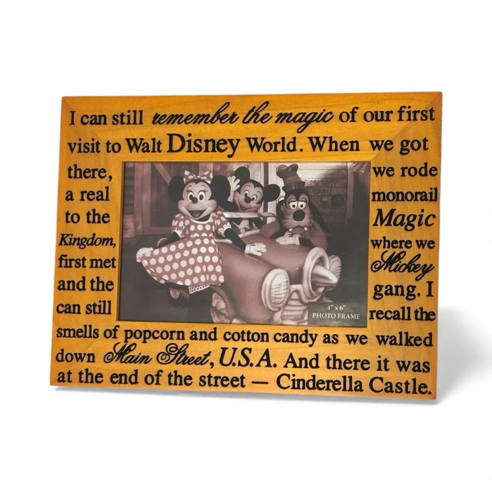 Disney World Wood Photo Frame - holds 4 X 6 photo NIB
